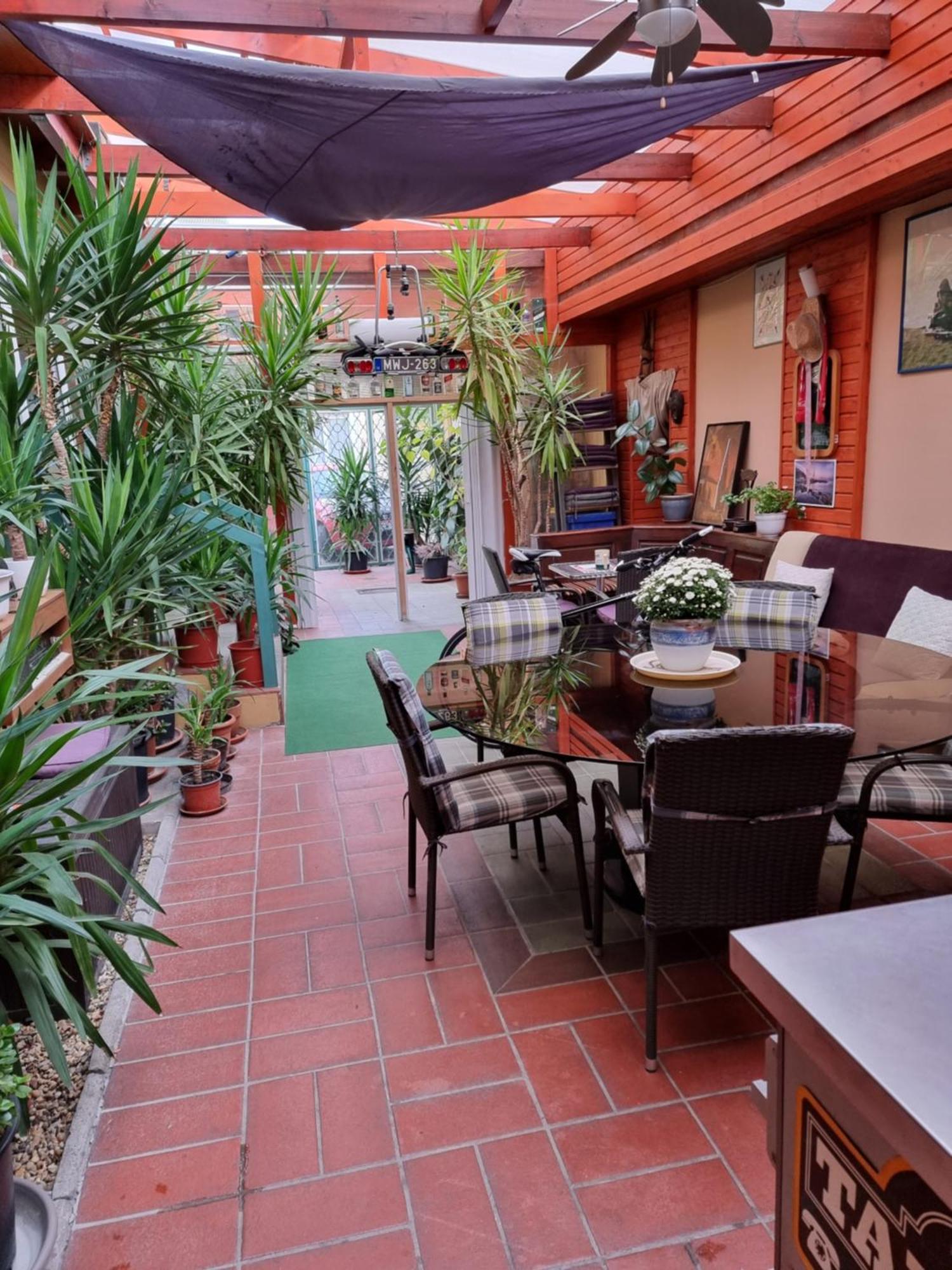 Club Haus 502 Kalocsa Bed & Breakfast Exterior foto